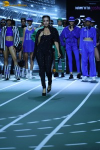 Malaika Arora ramp walk in a black dress