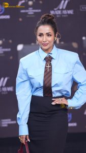 actress malaika arora sexy in a blue shirt