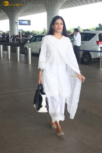 actress malavika mohanan pretty in a white salwar at airport