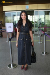 actress Malavika Mohanan beautiful in a black dress at airport