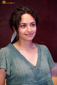 actress malvika nair photoshoot in a green top