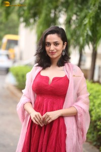 indian actress malvika nair cute looks in a red dress