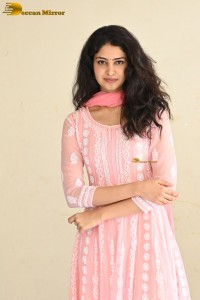 actress Manasa Varanasi cute in a pink salwar dress