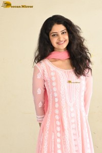 actress Manasa Varanasi cute in a pink salwar dress