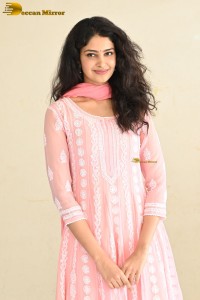 actress Manasa Varanasi cute in a pink salwar dress