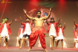 Mangalavaram Pre-Release Function attended by Payal Rajput, Ajay Bhupathi, Dil Raju, Nimmagadda Prasad, and Allu Arjun