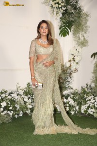 Manish Malhotra’s Diwali Party attended by Janhvi Kapoor, Pooja Hegde, Madhuri Dixit, Rekha, Tamannaah Bhatia, Disha Patani, and others