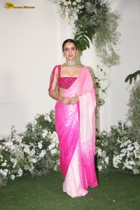 Manish Malhotra’s Diwali Party attended by Janhvi Kapoor, Pooja Hegde, Madhuri Dixit, Rekha, Tamannaah Bhatia, Disha Patani, and others