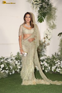 Manish Malhotra’s Diwali Party attended by Janhvi Kapoor, Pooja Hegde, Madhuri Dixit, Rekha, Tamannaah Bhatia, Disha Patani, and others