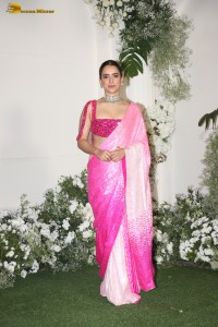 Manish Malhotra’s Diwali Party attended by Janhvi Kapoor, Pooja Hegde, Madhuri Dixit, Rekha, Tamannaah Bhatia, Disha Patani, and others