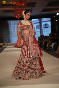 Sonali Bendre, Hina Khan, Tripti Dimri, and Kartik Aaryan walk the ramp for Manish Malhotra at the Namo Bharat event
