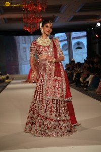 Sonali Bendre, Hina Khan, Tripti Dimri, and Kartik Aaryan walk the ramp for Manish Malhotra at the Namo Bharat event
