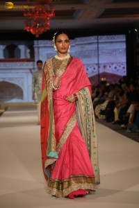 Sonali Bendre, Hina Khan, Tripti Dimri, and Kartik Aaryan walk the ramp for Manish Malhotra at the Namo Bharat event