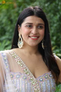 actress mannara chopra photoshoot