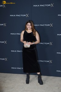 Indian actress Mannara Chopra in a black dress