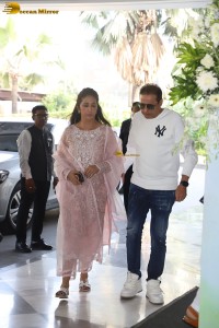 Manoj Kumar’s Prayer Meet attended by Aamir Khan, Jaya Bachchan, Esha Deol, and Prem Chopra