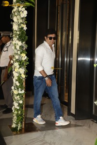 Manoj Kumar’s Prayer Meet attended by Aamir Khan, Jaya Bachchan, Esha Deol, and Prem Chopra