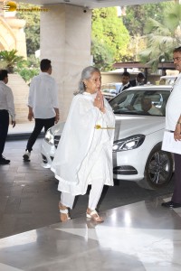 Manoj Kumar’s Prayer Meet attended by Aamir Khan, Jaya Bachchan, Esha Deol, and Prem Chopra