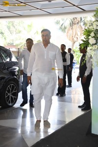 Manoj Kumar’s Prayer Meet attended by Aamir Khan, Jaya Bachchan, Esha Deol, and Prem Chopra