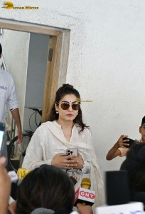 Bollywood star Manoj Kumar's Final Journey attended by Amitabh Bachchan, Dharmendra, Prem Chopra, and others