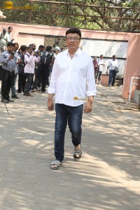 Bollywood star Manoj Kumar's Final Journey attended by Amitabh Bachchan, Dharmendra, Prem Chopra, and others