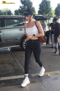 former miss world and actress Manushi Chhillar sexy looks in workout attire