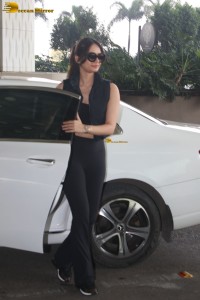 former miss world and bollywood actress Manushi Chhillar chic look at mumbai airport