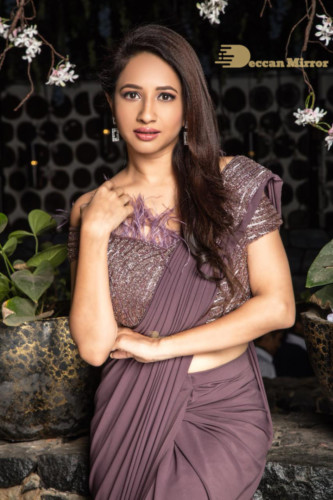 Telugu and Kannada actress manvita kamath (23)