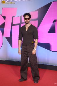 Masti 4 Screening attended by Riteish Deshmukh, Vivek Oberoi, Tusshar Kapoor, Aftab Shivdasani, Shriya, and Elnaaz Norouzi