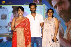 Matti Kusthi movie meet and greet attended by Vishnu Vishal and Aishwarya Lekshmi