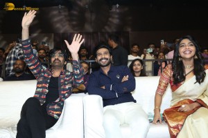 Matti Kusthi Pre-Release Function attended by Vishnu Vishal, Aishwarya Lekshmi and Ravi Teja