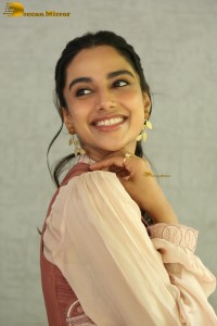 actress Meenakshi Chaudhary cute photo shoot