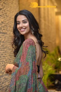 Meenakshi Chaudhary cute in a colorful saree