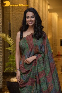 Meenakshi Chaudhary cute in a colorful saree