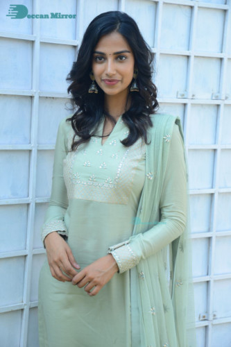 Meenakshi Chaudhary (45)