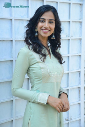 Meenakshi Chaudhary (51)