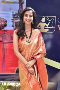 actress Meenakshi Chaudhary launches Weaverly Store in Hyderabad