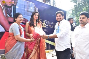 actress Meenakshi Chaudhary launches Weaverly Store in Hyderabad