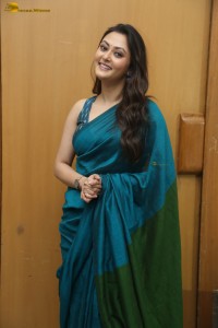 actress Megha Chowdhury beautiful in a saree