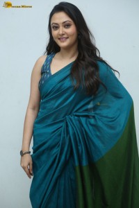 actress Megha Chowdhury beautiful in a saree