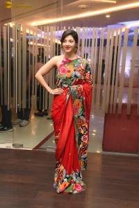 actress Mehreen cute in a red saree