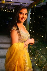 actress minakshi goswami gorgeous in a yellow dress