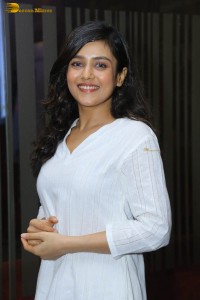 Indian actress Mishti Chakraborty cute looks in a white kurti