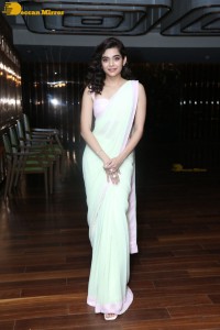 Telugu Actress Mithila Palkar in a light green saree