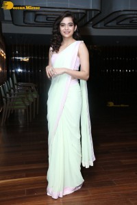 Telugu Actress Mithila Palkar in a light green saree