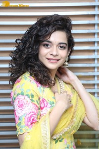 Indian Actress Mithila Palkar in a salwar kameez dress