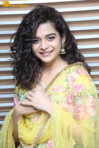 Indian Actress Mithila Palkar in a salwar kameez dress