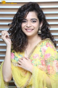 Indian Actress Mithila Palkar in a salwar kameez dress