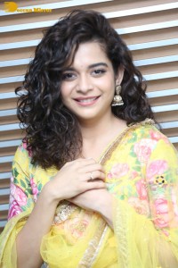 Indian Actress Mithila Palkar in a salwar kameez dress