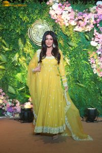 Mohak Nahta’s Wedding Reception attended by Ananya Panday, Shanaya Kapoor, Genelia and Riteish Deshmukh, Manjari, Anil Kapoor, and others